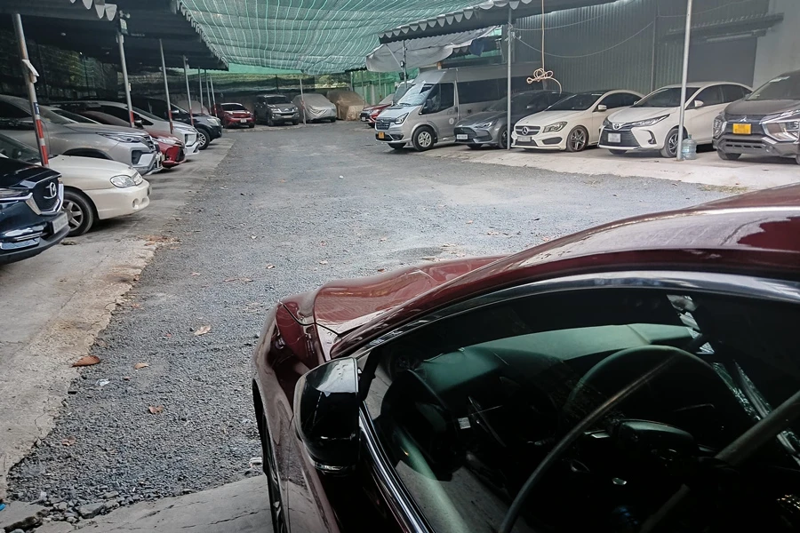 Bãi giữ xe ô tô giá rẻ tại TP.HCM