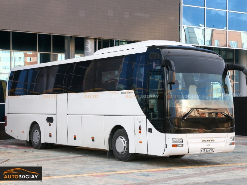 Vì sao bạn nên dùng dịch vụ thu mua xe 29 chỗ của Ô Tô 30S?