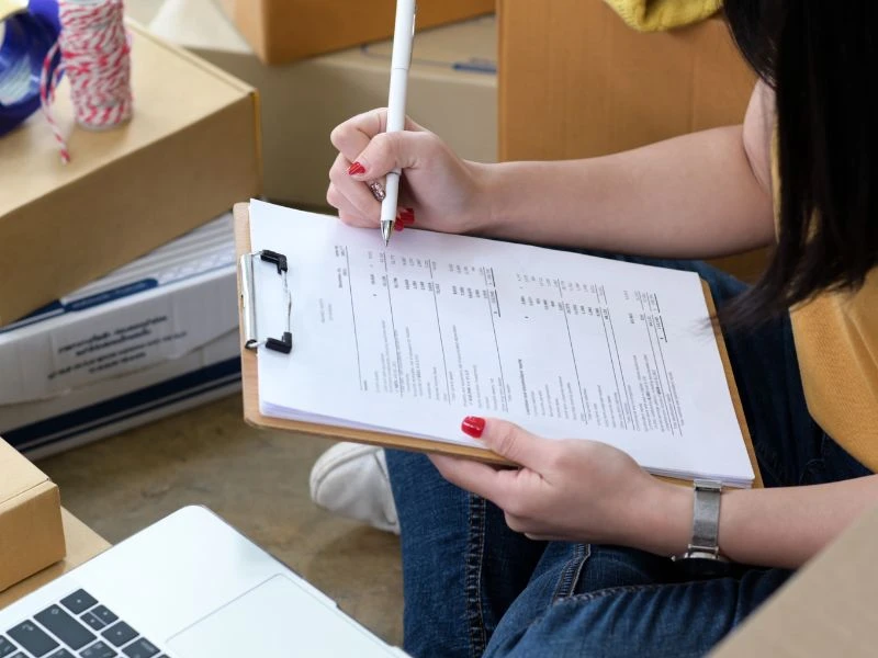 Cách kiểm tra lịch sử xe ô tô trước khi thu mua