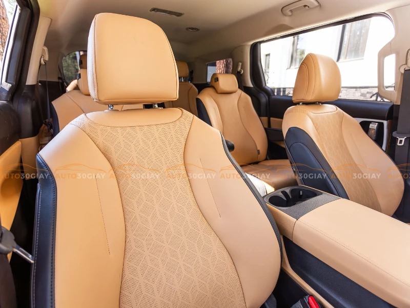 Bảng giá thuê xe Kia Carnival