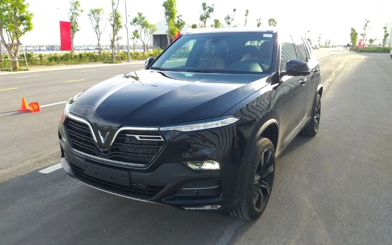 Giá bán các phiên bản của VinFast Lux SA2.0