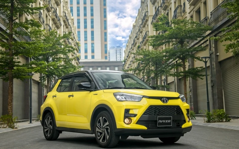 Phản hồi từ người dùng về xe VinFast và Toyota